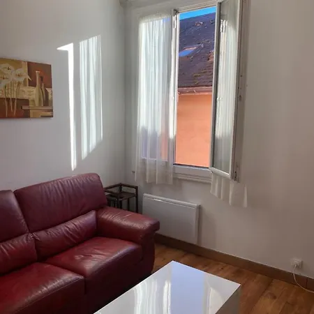 T2 Meuble De 42 M2 Hyper Centre De *